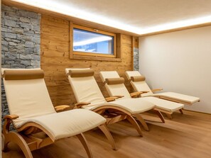 Möbel, Komfort, Holz, Gebäude, Rechteck, Interior Design, Bilderrahmen, Wohnzimmer, Flooring, Fussboden