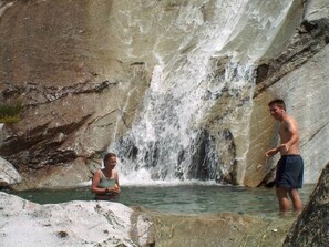 Wasser, Wasservorräte, Wasserlauf, Bedrock, Erholung Im Freien, Gewässer, Freizeit, Wasserfall, Erholung, Formation
