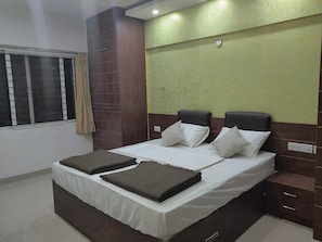King Bed Room 1