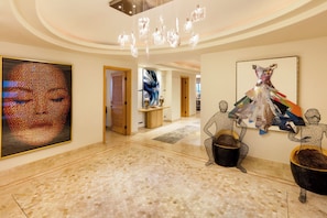 Foyer with spectacular artwork!