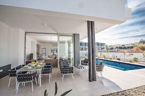 Outside shaded dining area