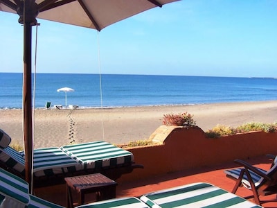 Villa Duna frente al mar con acceso directo exclusivo a la playa de 50m.