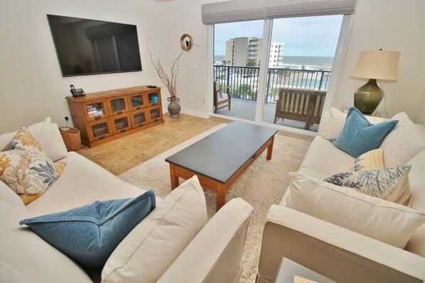 Calm & coastal living room