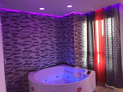 Loft romantique avec JACUZZI