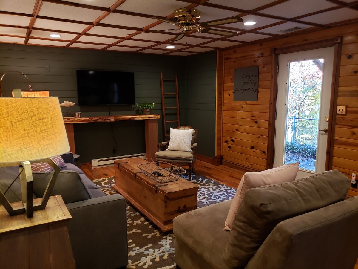 Cozy Cabin, Lake Lanier, Quiet Cove, boat RV parking