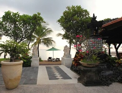 Shanti · Superior Room Seaside Buffet Breakfast Sanur Bali