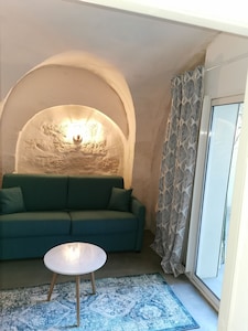 Appartement typique intra-muros à Aigues-Mortes