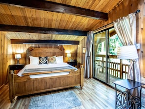 Master Bedroom - King Bed