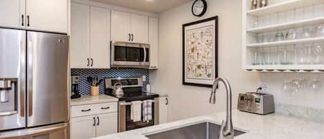 Remodeled kitchen fully stocked!