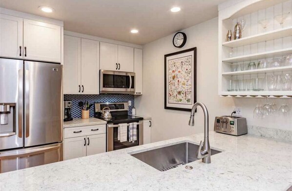 Remodeled kitchen fully stocked!