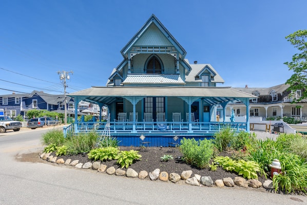 Front Porch and Garden View