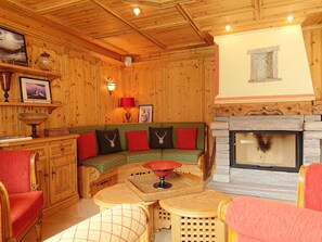 Downstairs lounge