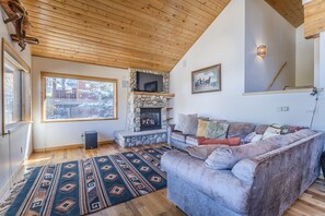 Living Area - Plenty of seating for the whole family. Complete with fireplace and flat screen TV.