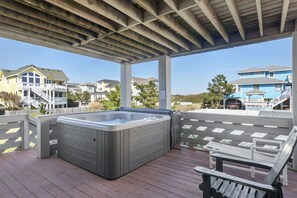 OSP01: Fun2Sea l Mid Level Deck w/ Hot Tub