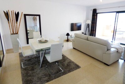 CLHR - Two bedroom apartment lovely views