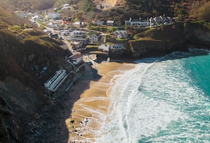 The vibrant colours of the snug St Agnes beach