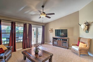 Excape the heat outside and come inside to air conditioned paradise.