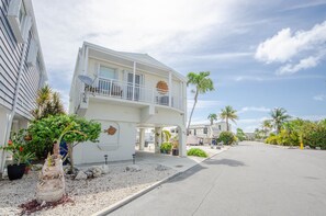 Park your beneath the house to make unpacking a breeze!