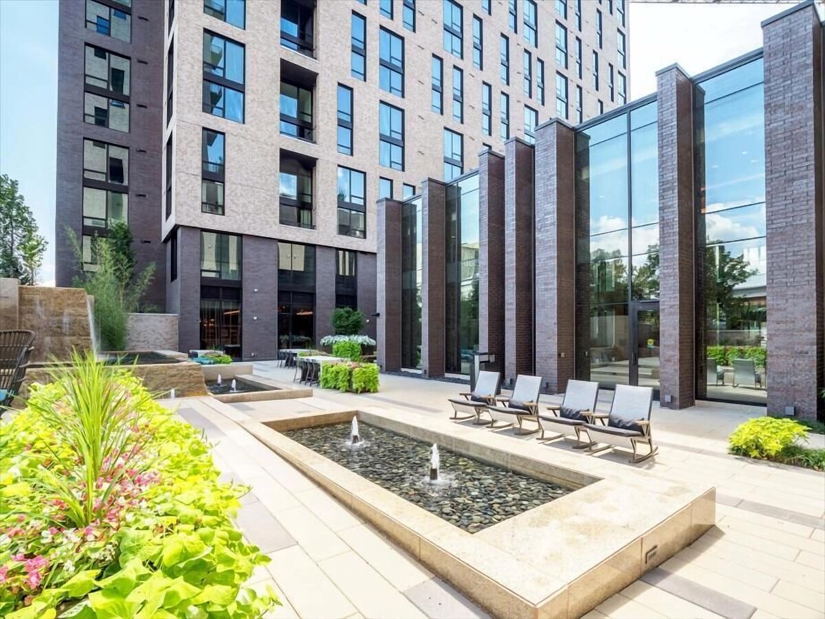 Convenient for Professionals| Lux Amenities | nr Dulles Airport