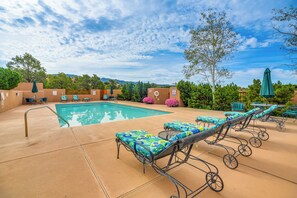 Pueblo Encantado | Community Pool