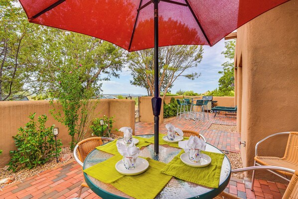 Santa Fe Vacation Rental | 2BR | 2BA | Steps Required | 1,300 Sq Ft