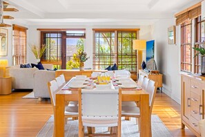 Illalangi - house on the hill