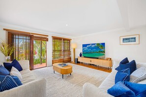 Illalangi - house on the hill