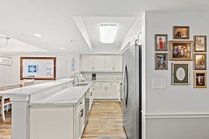 fully equipped kitchen