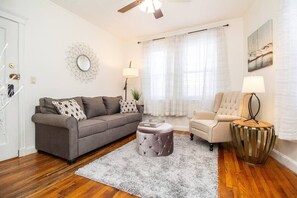 Living Room, Coffee Table comes with welcome book with useful information about the unit and surrounding area