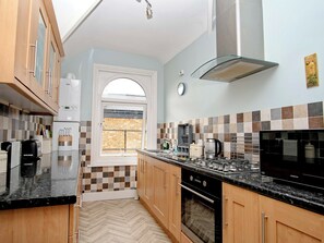 Kitchen | Cielo Alto, Scarborough
