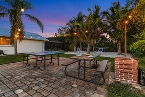 Outdoor dining