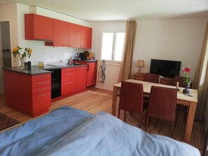 Picture 4