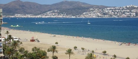 Vista para praia/oceano