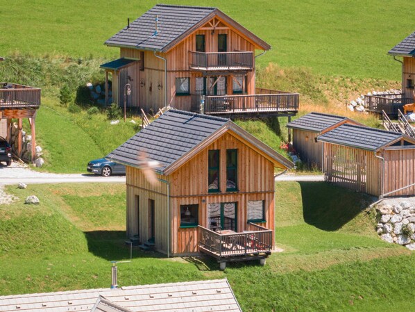 Außenseite Ferienhaus [Sommer]