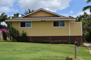 Front of house, Street View