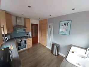 Kitchen 3