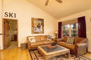 SWP 45 Reunion Court living room