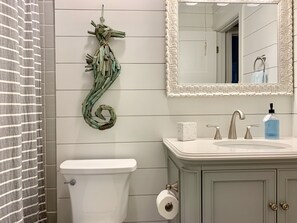 Full bathroom with charm