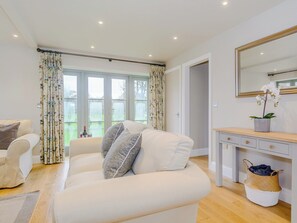Spacious living room | The Pig Sty, Chew Magna, near Bath