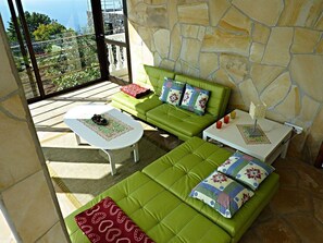 Das Wohnzimmer: Zum glücklichen Relaxen gemacht