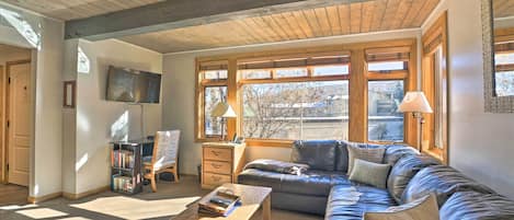 Snowmass Village Vacation Rental | Studio | 1BA | 550 Sq Ft | Stairs Required