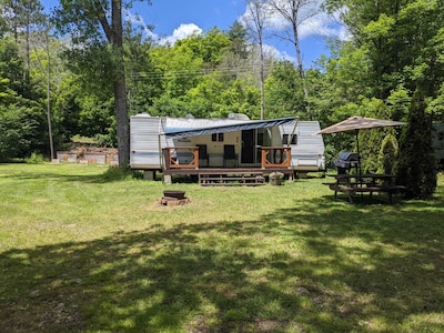 The Prowler - Camper-Trailer