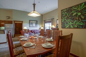 Dinning area for six