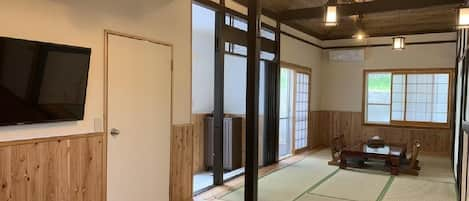 Tatami Living