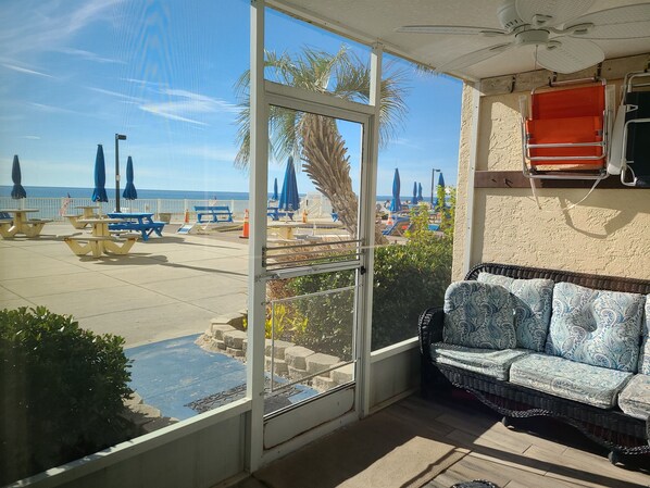 Amazing gulf view!  Steps to sand, pool, tiki hut, grills.... LOVE IT!