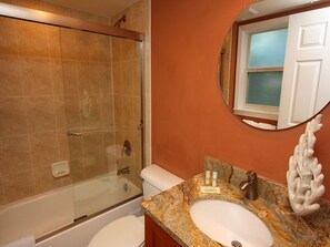 Unit 7 Bathroom