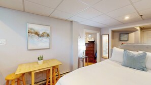 Queen bed, work desk, drawers