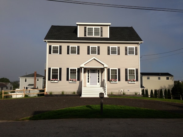 'The Beach House' Circa 1963/Rebuilt 2013 50 years of memories starting all over