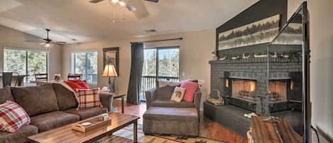 Flagstaff Vacation Rental Condo | 2BR | 2BA | 1,200 Sq Ft | Stairs Required