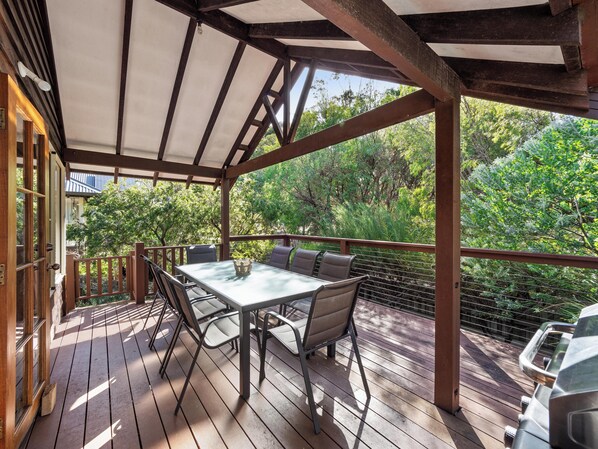 Balcony alfresco area 